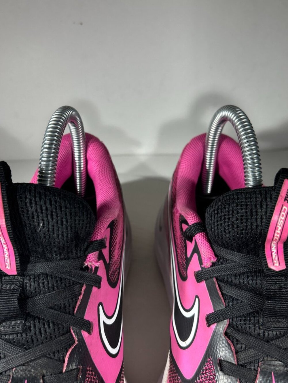 Nike Cosmic Runner Girls Running Shoes Size 4.5 Youth 4.5Y Pink Sneakers Kids - Picture 3 of 12